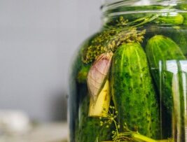 6182452cda03c_pickled-cucumbers-44032971920